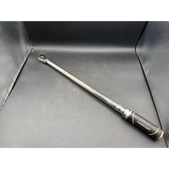 Husky 50–250 ft/lbs 1/2"Drive Torque Wrench – Used - Picture 1 of 8